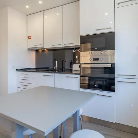 Apartmán T1 Avenida Vieira Guimaraes *
